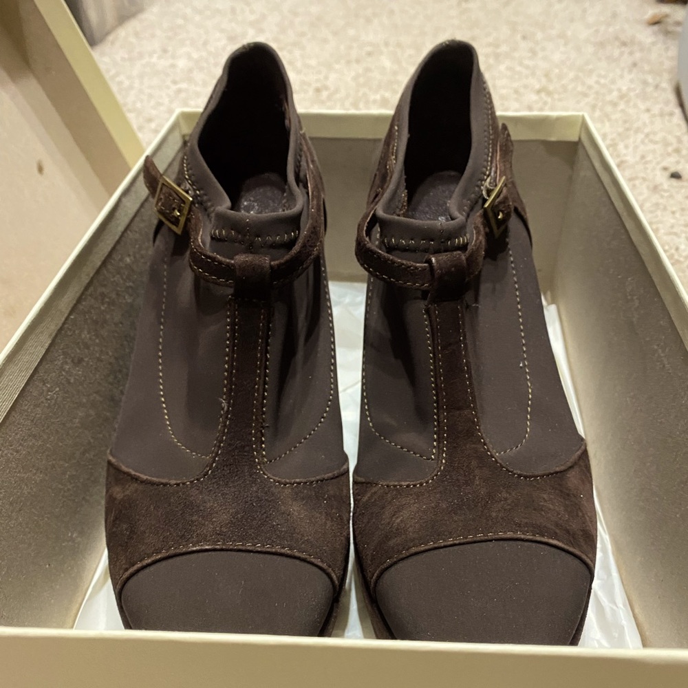 Cordani brown suede wedges. Made in Italy. Brand new condition. Women’s size 38.